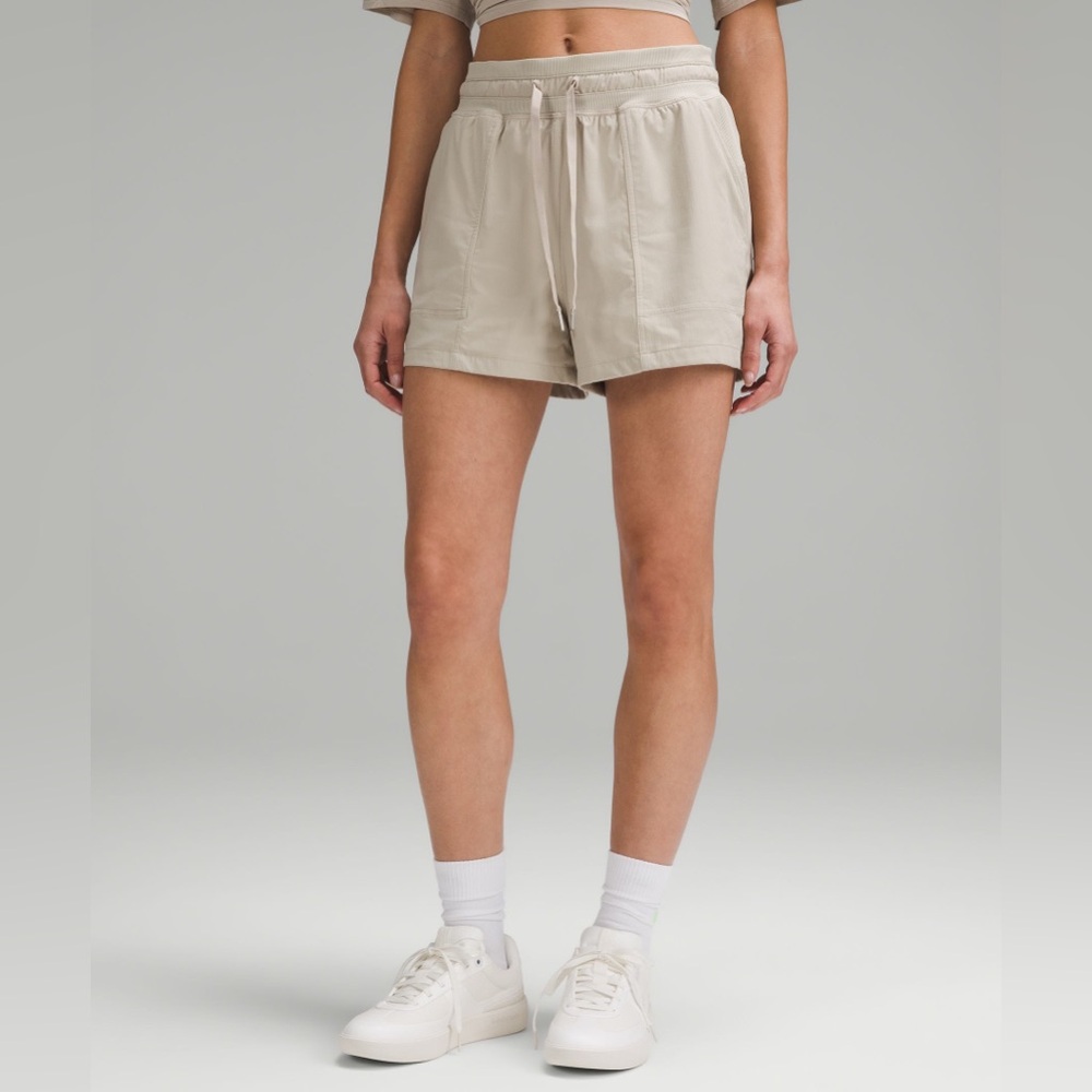 Dance Studio High-Rise Short 3.5" - Mojave Tan